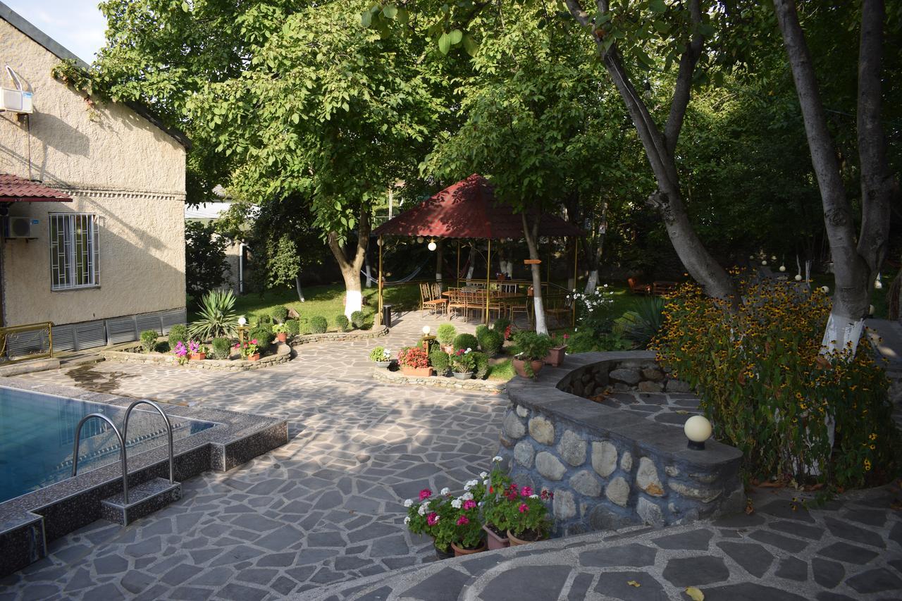 Family Hotel Lago & Wine Cellar Lagodekhi Luaran gambar