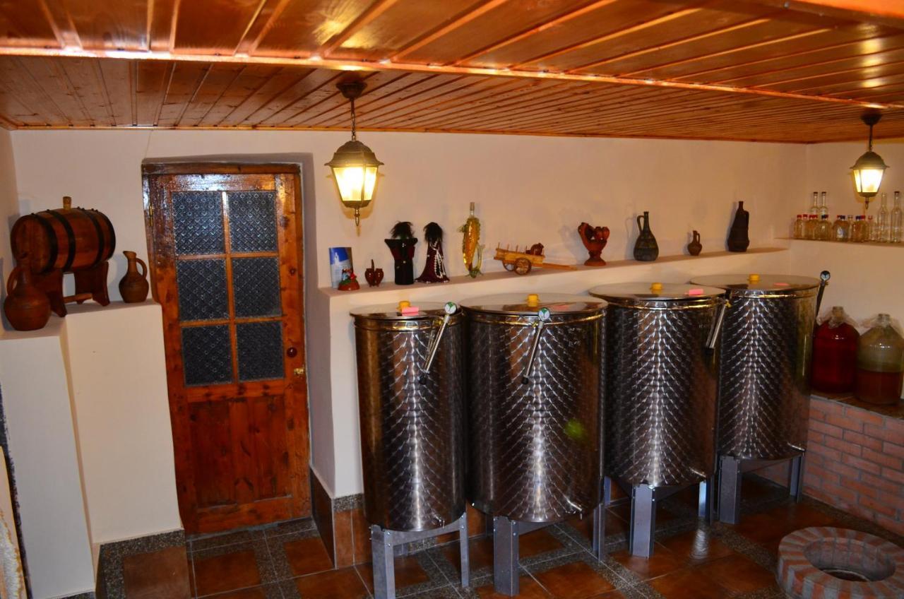 Family Hotel Lago & Wine Cellar Lagodekhi Luaran gambar